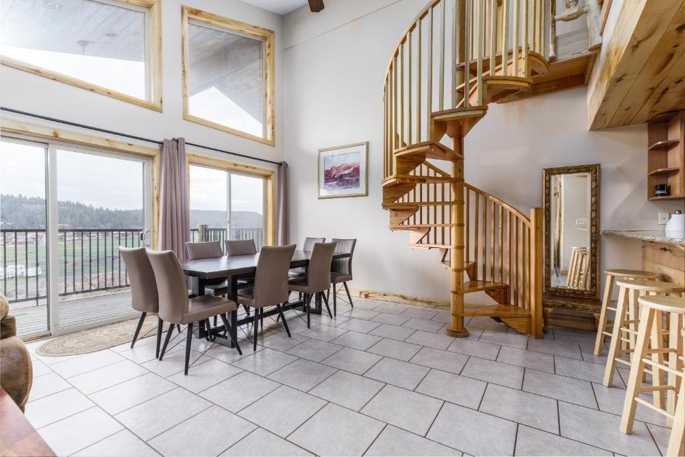 The Lodge at Duck Creek